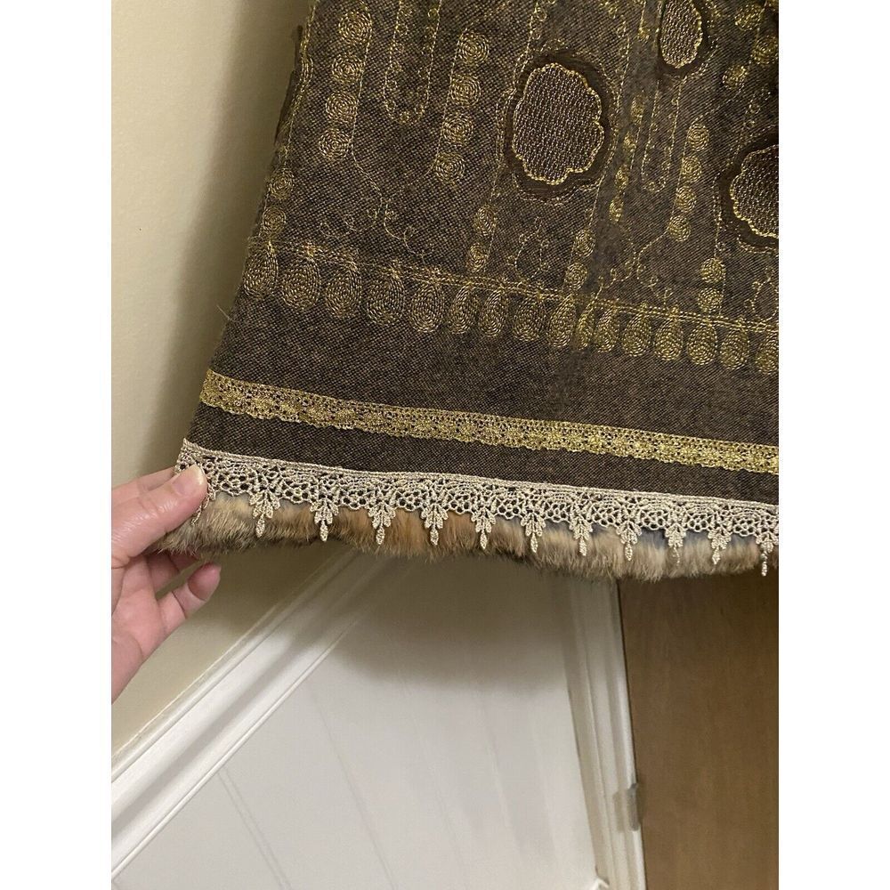 Peter Nygard Wool Embroidered Brocade Textured Skirt Removable Fur Trim Size 10 - Picture 10 of 16